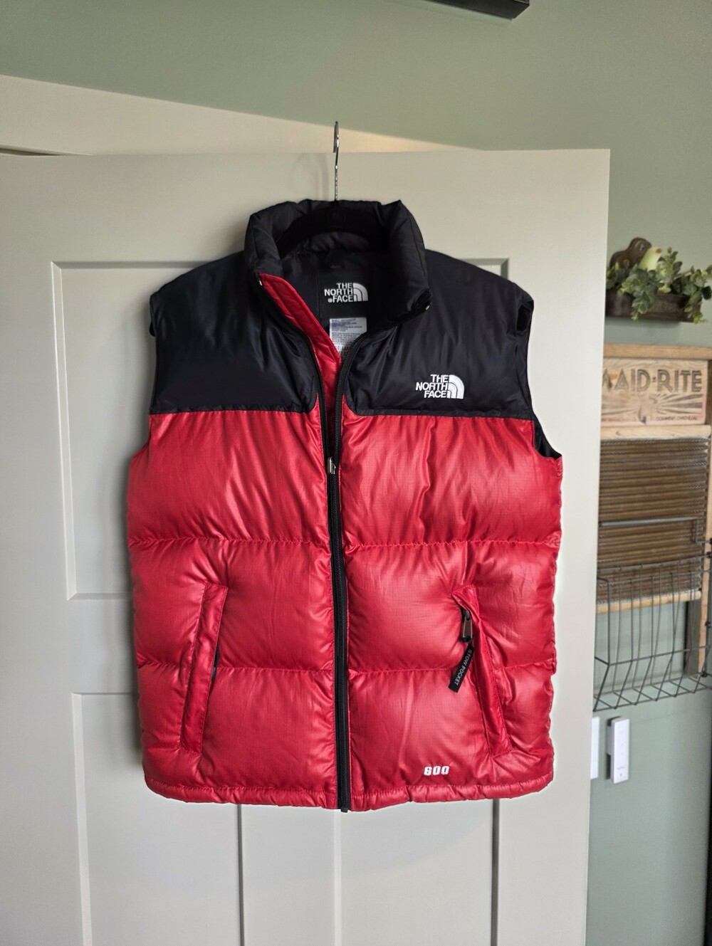 The North Face Quilted Down Puffer Vest Teen Kids Size Large Red Black 600